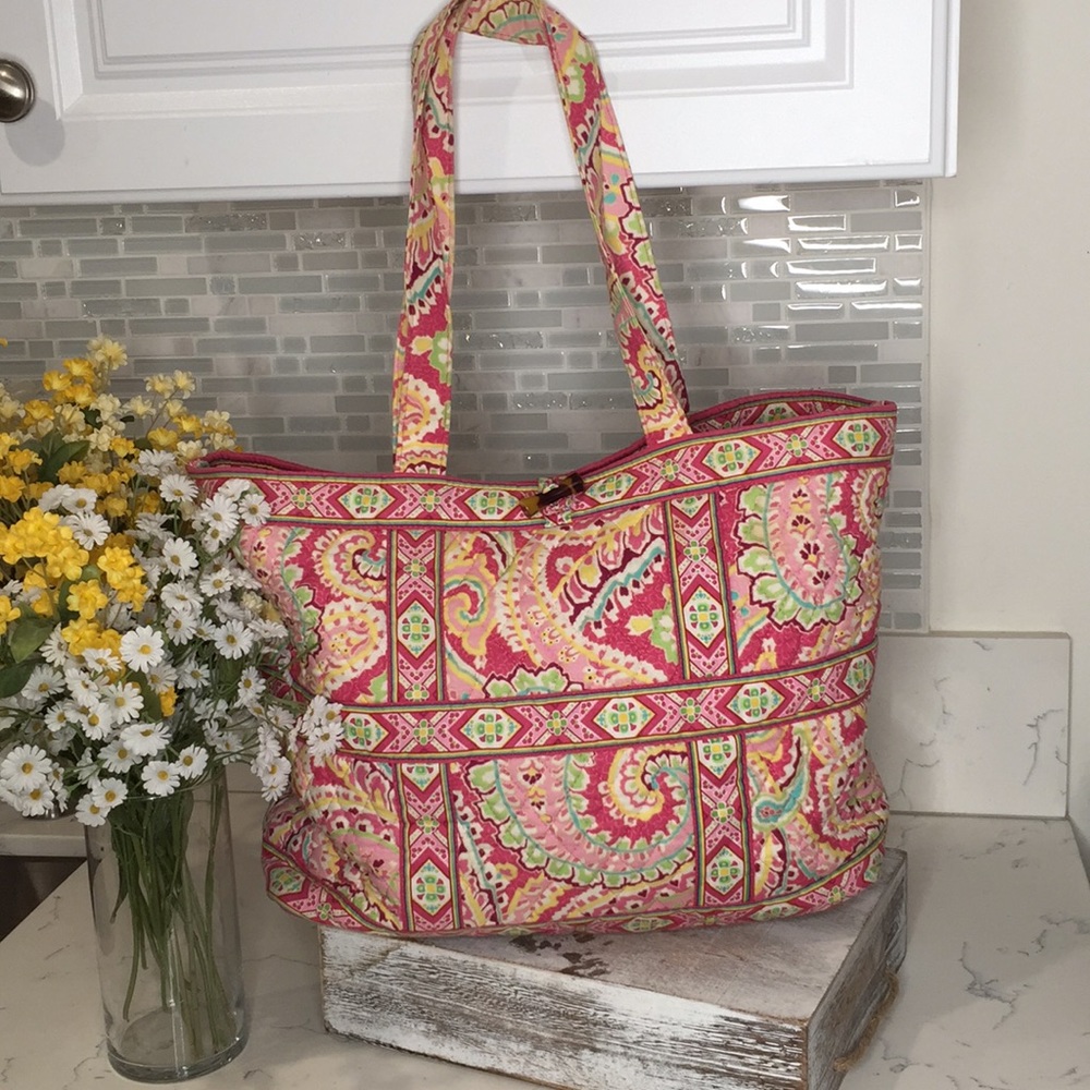 Vera Bradley large  pink print tote